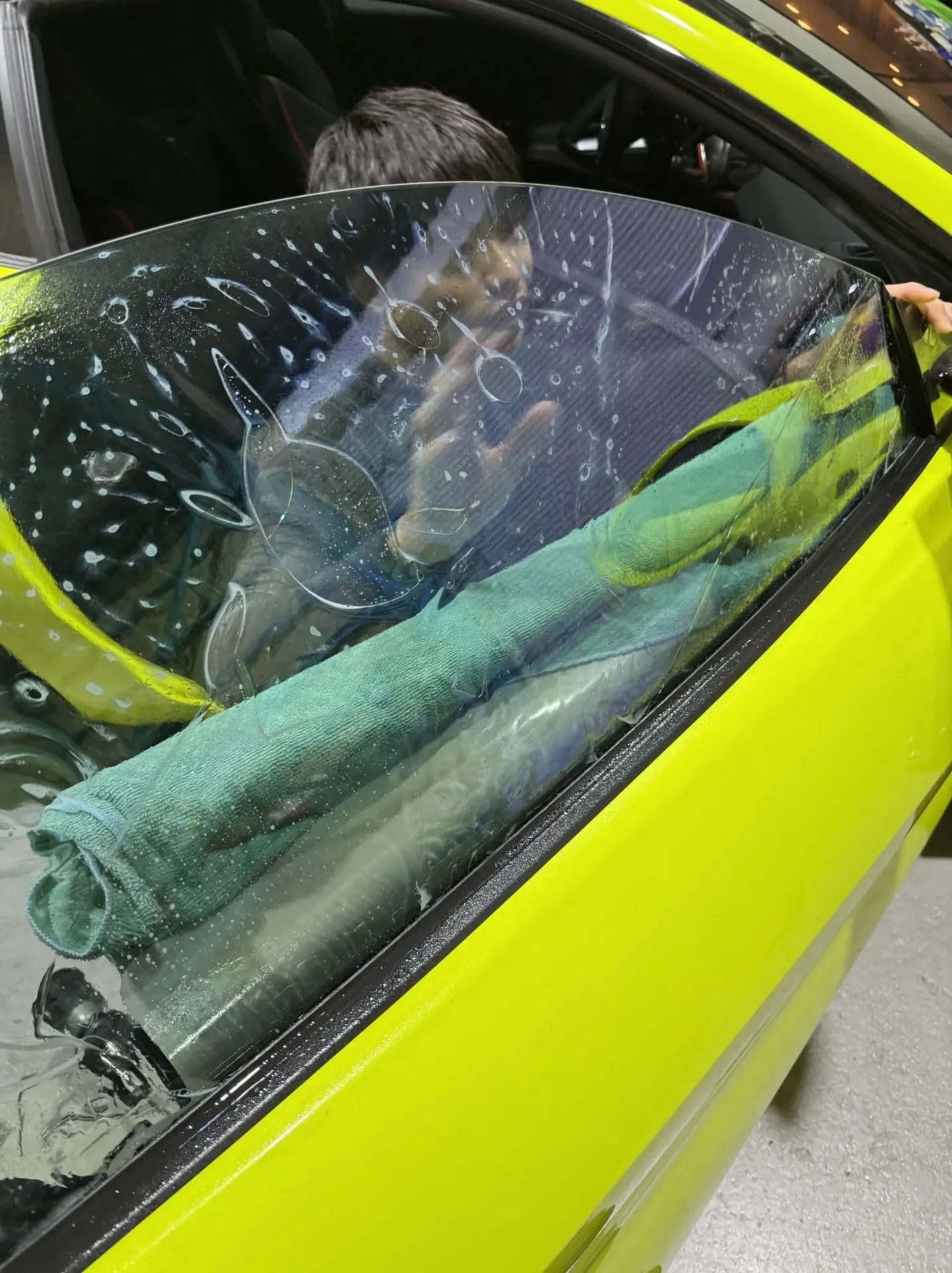 イベント出展車両カーフィルム施工|尼崎市